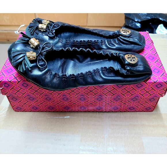 Tory Burch Reese Designer Ruffle Tassel Flats Size 8 - Picture 2 of 5